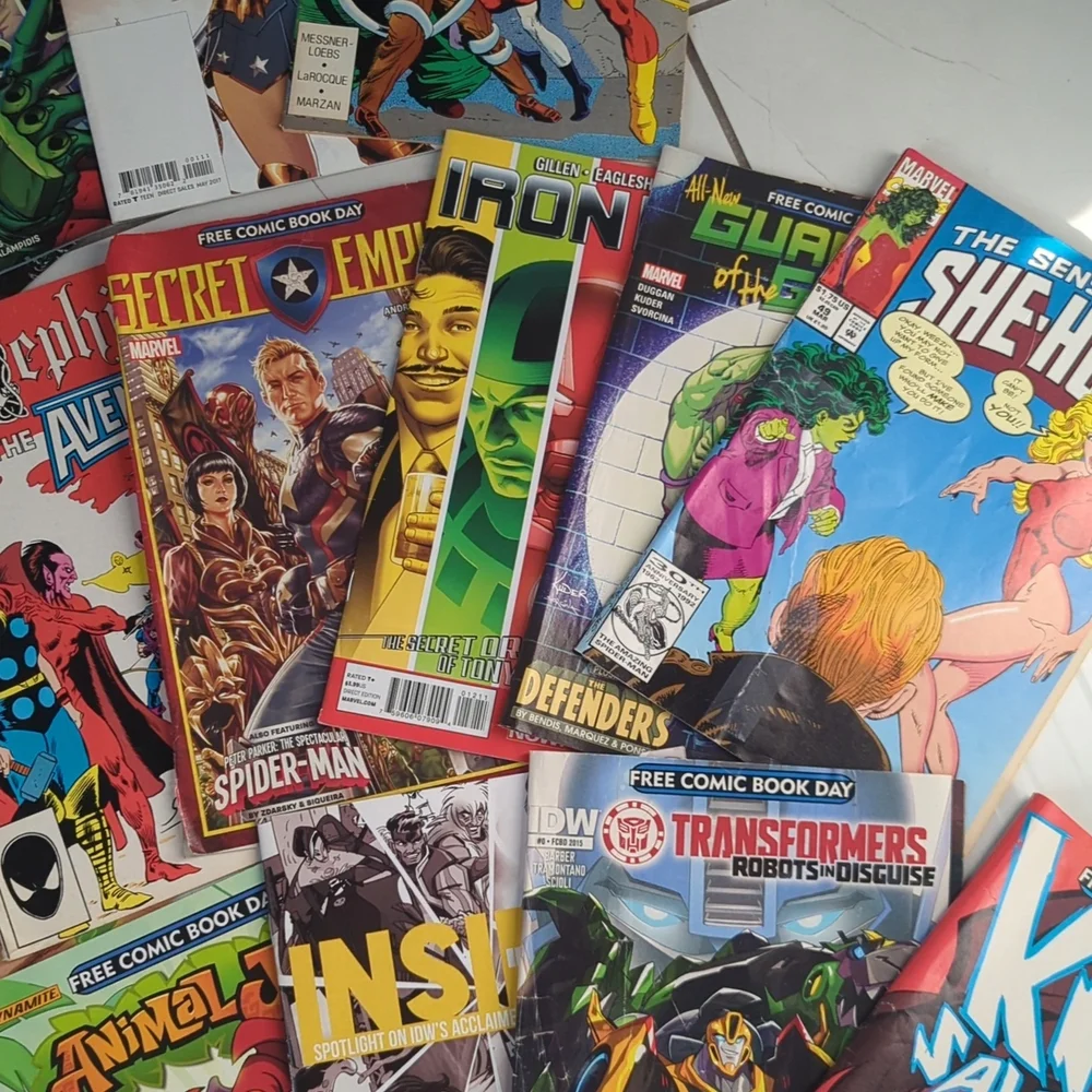 Collector's DC Comic bundle - Picture 5 of 9